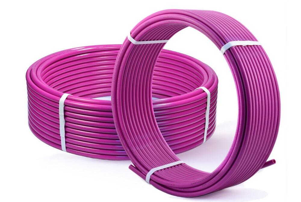 Фиолетовые полиэтиленовые трубы для теплого пола