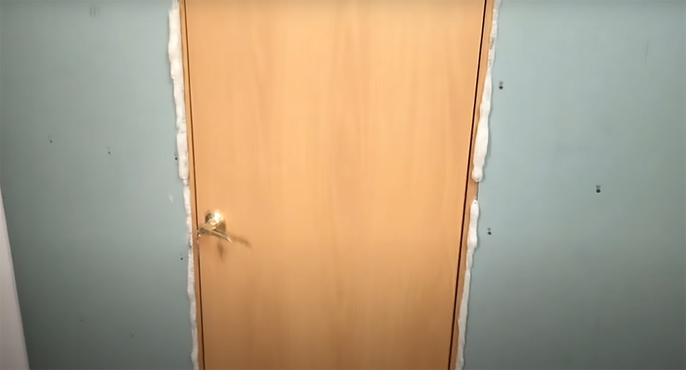 Классическая дверь в гипсокартоне